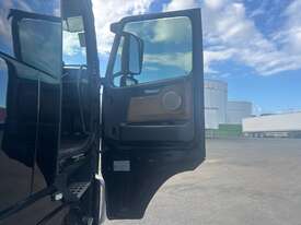 2007 Volvo FH MK2 Prime Mover - picture0' - Click to enlarge
