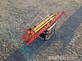 Unused Captok Laser Level, Self-Leveling Rotary Laser Level With Batteries, Receiver, Tripod, Grade  - picture1' - Click to enlarge