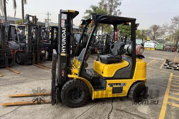 2.5 Tonne Hyundai Forklift For Sale