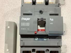Hager JPA0M200 Secondary Incomer 200A Molded Case Circuit Breaker Link Kit - picture0' - Click to enlarge