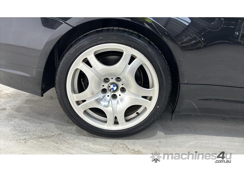 caption 2004 BMW 6 Series 645ci Convertible Coupe (Petrol V8) (Auto)