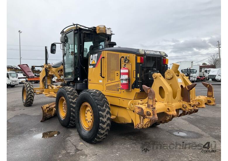 caption 2012 Caterpillar 12M Articulated Motor Grader
