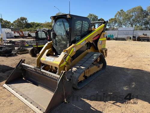 caption CAT 289D2 Skid Steer