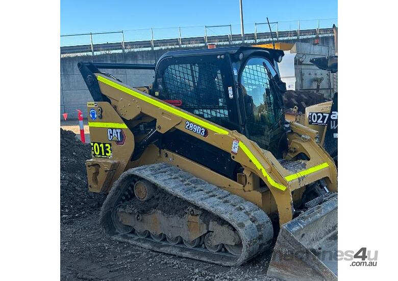 caption CAT 289D2 Skid Steer