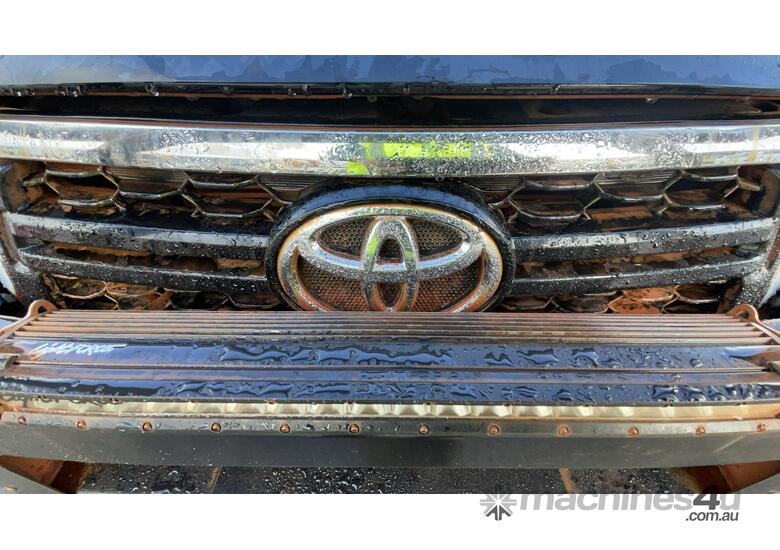 caption 2019 Toyota Hilux SR Diesel