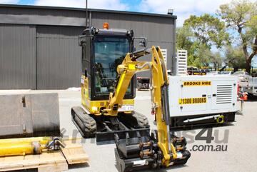 Caterpillar 302 Excavator Rubber Tracked - 2t for  