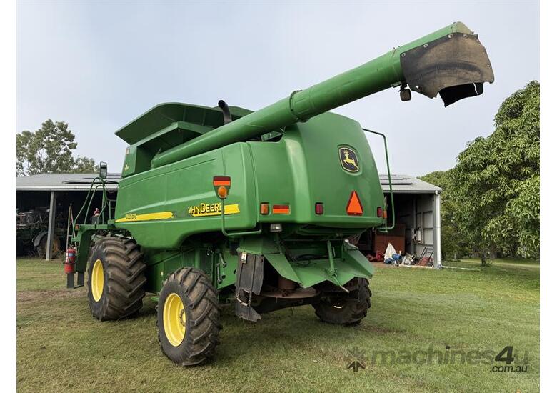 caption 2004 JOHN DEERE 9650 STS COMBINE HARVESTER