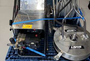 HYPERC2015 Pressure Washer & Whirlaway