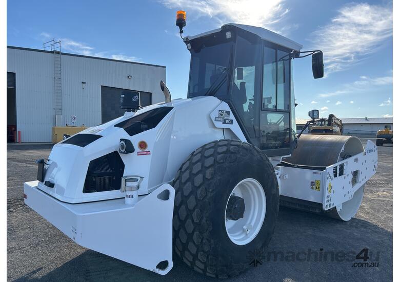 2023 Ammann ARS 110 HX Smooth Drum Compactor