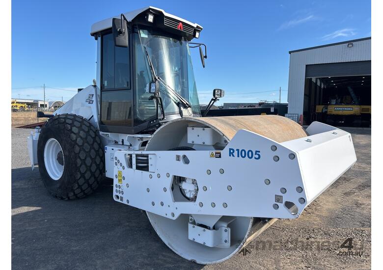 2023 Ammann ARS 110 HX Smooth Drum Compactor