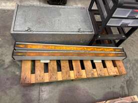 1 X Pallet of Lights, Toolbox & Drawer - picture2' - Click to enlarge