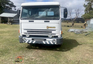 (9667) 1998 Inter acco cab chassis (Tharwa, ACT)