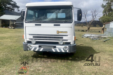 (9667) 1998 Inter acco cab chassis (Tharwa, ACT)