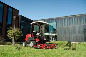 Toro   Groundsmaster 3200