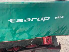 KVERNELAND TAARUP 2424 MOWER. - picture1' - Click to enlarge