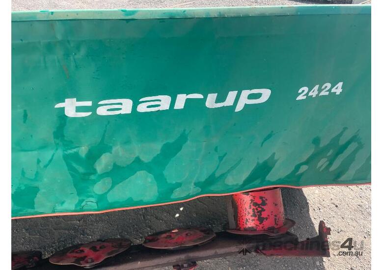 KVERNELAND TAARUP 2424 MOWER.