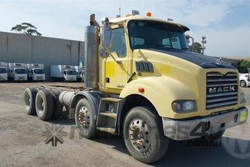 Mack   Csmr Metroliner Mack   Csmr Metroliner