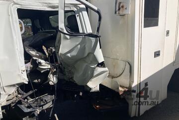 2015 Mitsubishi Fuso Canter 815 Crew Cab