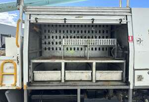 2013 Hino FD500 1125 4x2 Service Tipper