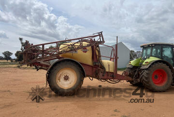 Hardi   4018 Boom Spray Sprayer