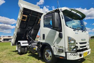 Isuzu NLS45/150 4x4 Tipper Truck. Ex Council.