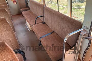 Toyota 1998   Coaster Bus