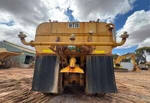 1991 Caterpillar 769C Water Cart