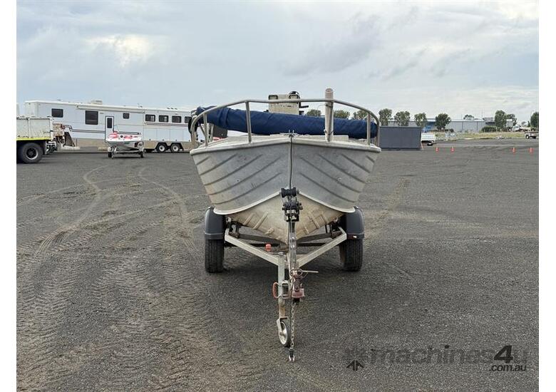 STACER SEAMASTER BOAT 