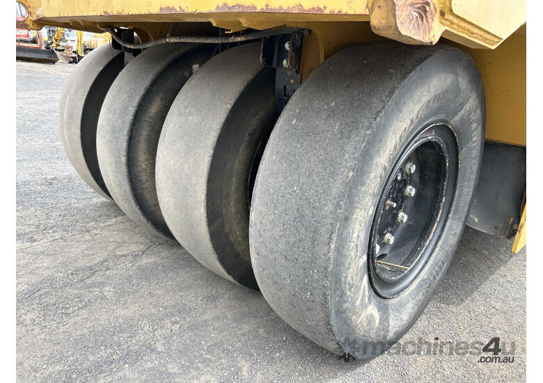 2013 Caterpillar CW34 Pneumatic Roller