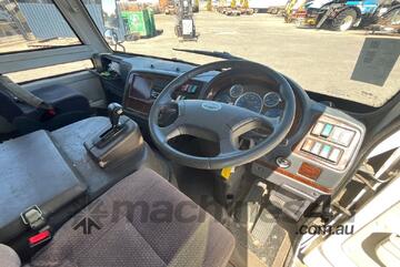 Higer 2011   R-Series Bus