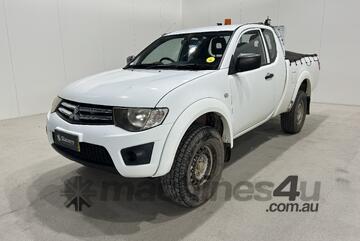 2013 Mitsubishi Triton GLX Diesel Extra Cab Ute (Ex-Council)