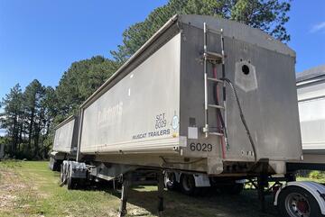 Muscat 2008   B-DOUBLE TIPPERS