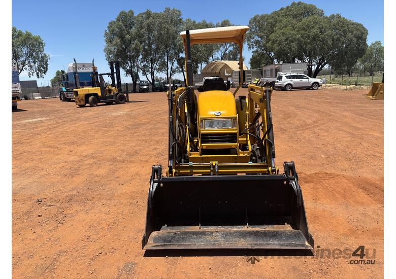 Daedong East Wind DFM254 Tractor and Attachments