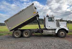Western Star 4800 Truck & Quad Dog