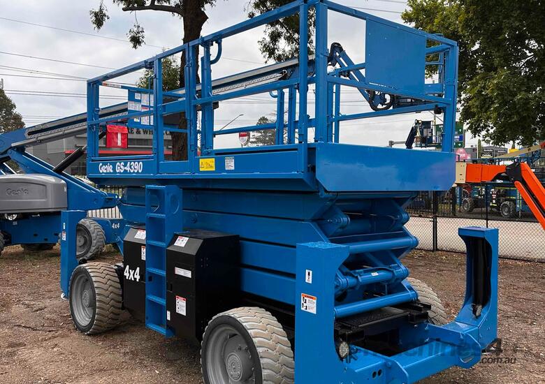 2015 Genie GS4390RT - 43ft Rough Terrain Scissor Lift image 2