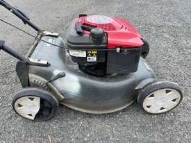 Victa Corvette 675 Mower - picture0' - Click to enlarge