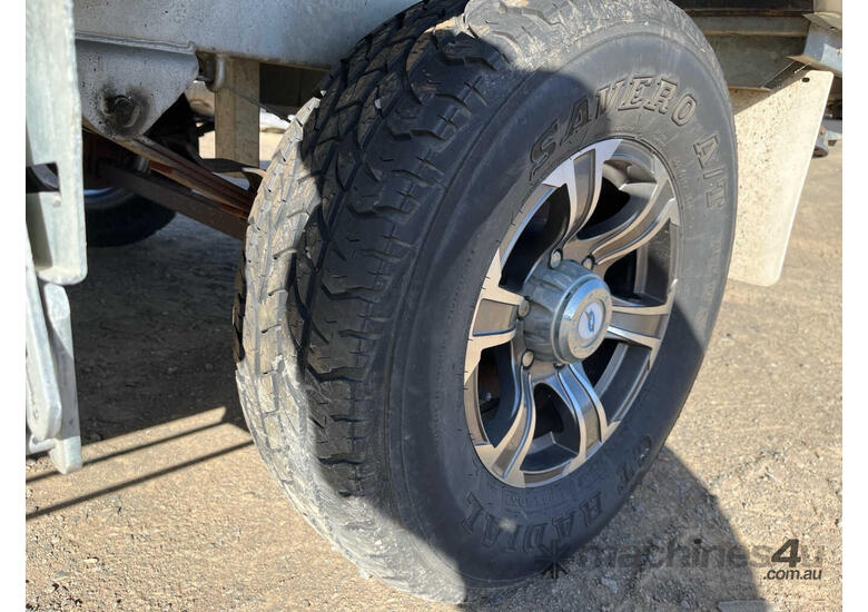 2011 Jayco Swan Outback Single Axle Pop Top Caravan