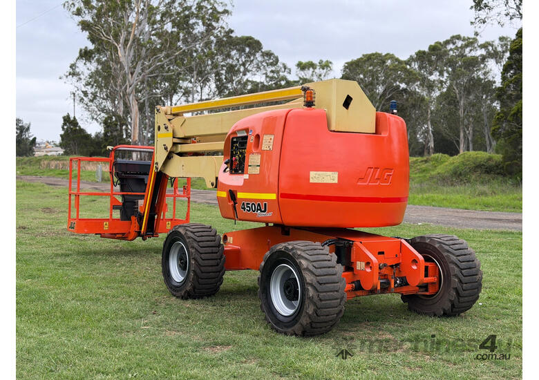 JLG 450AJ Boom Lift Access & Height Safety