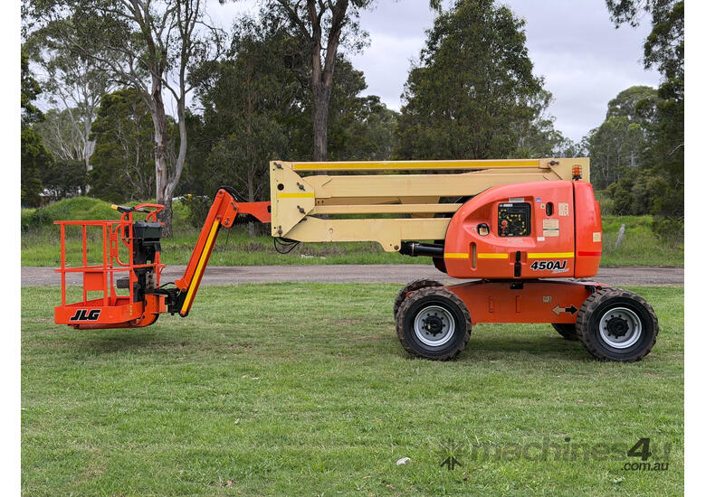 JLG 450AJ Boom Lift Access & Height Safety