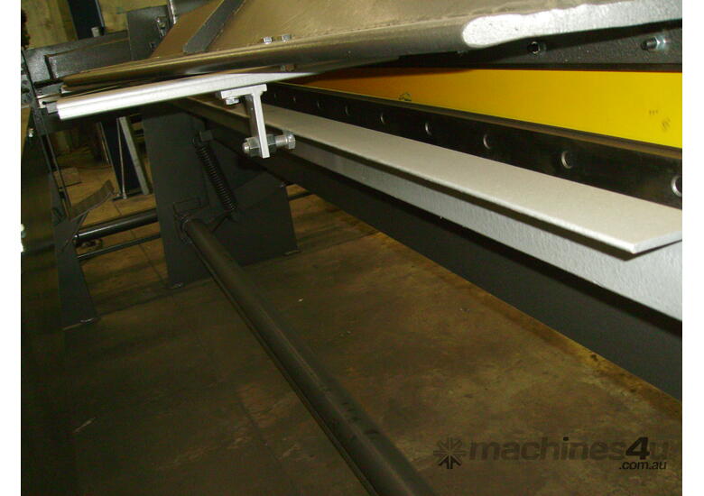 Keech Treadle Guillotine 2470mm x 1.6mm Australian Made 