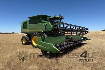 2004 John Deere 9660 STS Combines