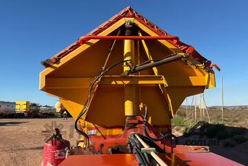 2012 General Transport Equipment GTE 3-2 Tri Axle Side Tipper