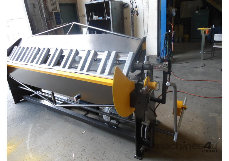 Hydraulic Panbrake Folder 2470mm x 2mm Australian Made - Australia Wide Delivery