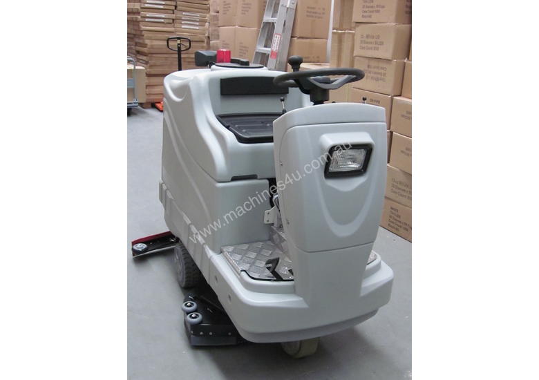 caption CB-2007 Ride on Scrubber