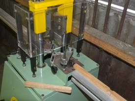 Notching guilotine - picture1' - Click to enlarge
