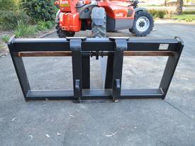 PALLET FORKS TO SUIT CAT IT LOADER - picture1' - Click to enlarge