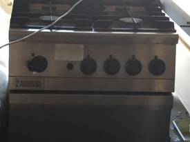 Zanussi 4 burner reconditioned oven - picture0' - Click to enlarge