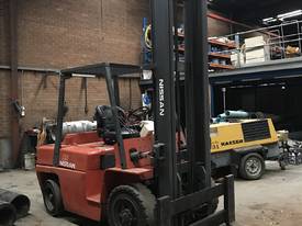 Nissan Forklift 3.5t 5m lift - picture2' - Click to enlarge