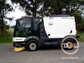 Azura Concept Sweeper Sweeping/Cleaning - picture0' - Click to enlarge