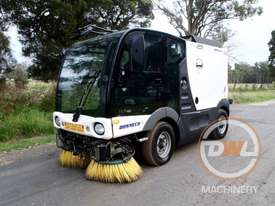 Azura Concept Sweeper Sweeping/Cleaning - picture0' - Click to enlarge